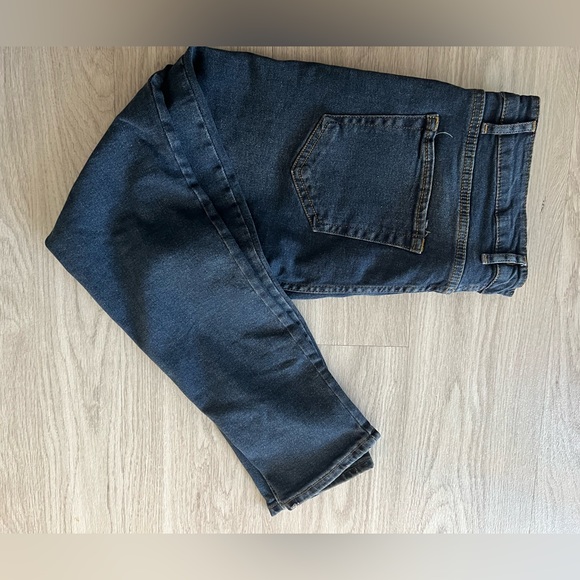 BLEU JEANS - Picture 4 of 7